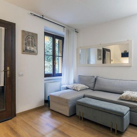 Cozy & Comfy Apt In Navigli Area ミラノ エクステリア 写真