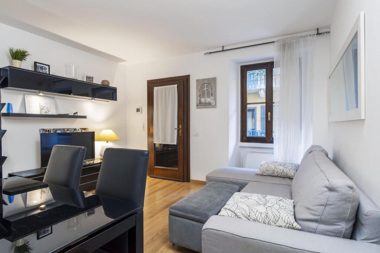 Cozy & Comfy Apt In Navigli Area ミラノ エクステリア 写真