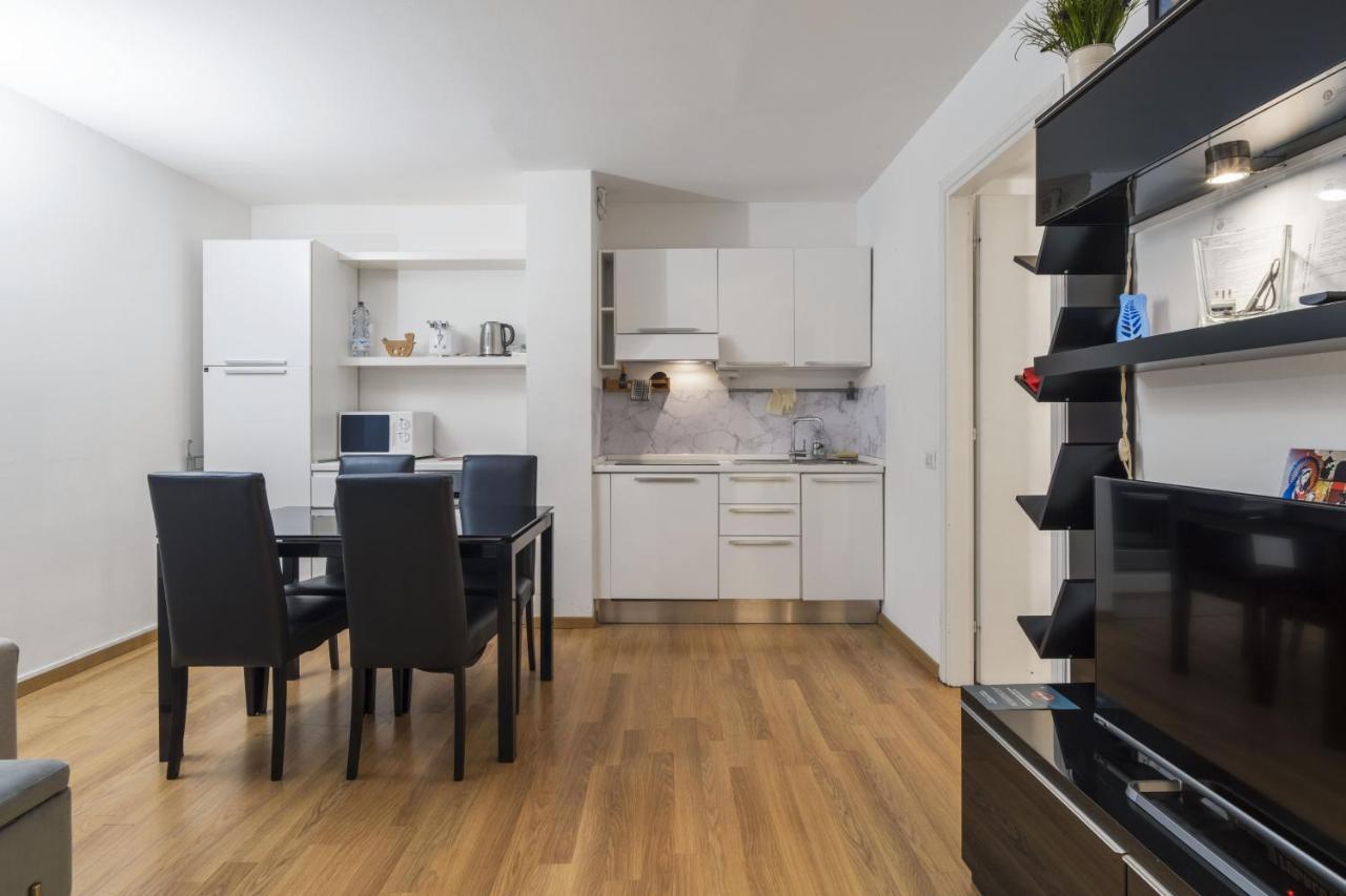 Cozy & Comfy Apt In Navigli Area ミラノ エクステリア 写真